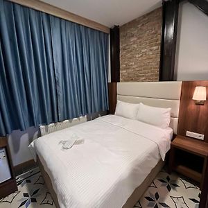 Camera standard con letto king size